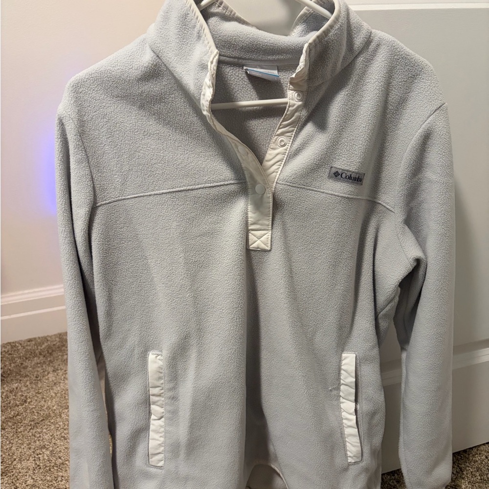 Columbia Light Gray Fleece Pullover